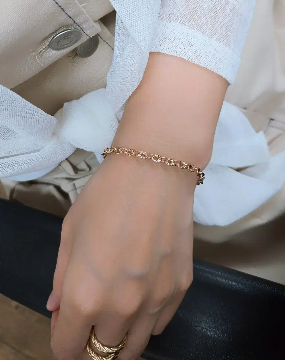 thumbnail-7